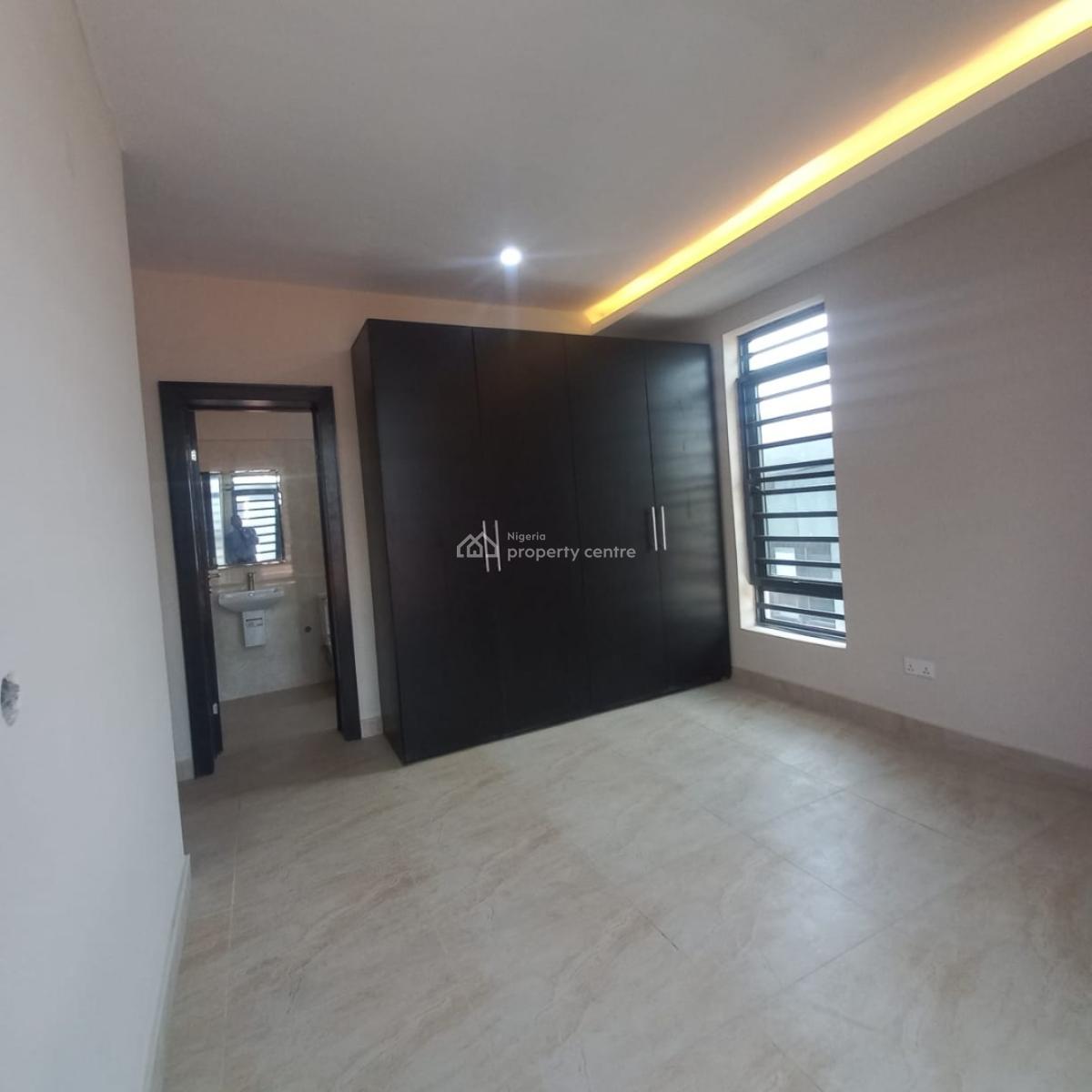 3 Bedroom Flat, Off Admiralty Way, Lekki Phase 1, Lekki, Lagos, Flat / Apartment for Sale