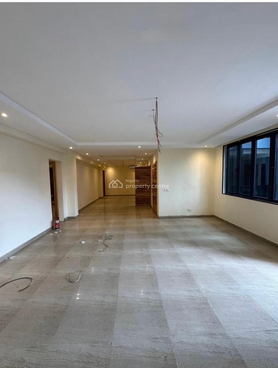 Beautiful 3 Bedroom Apartment with Bq, Lekki Phase 1, Lekki, Lagos, Flat / Apartment for Rent