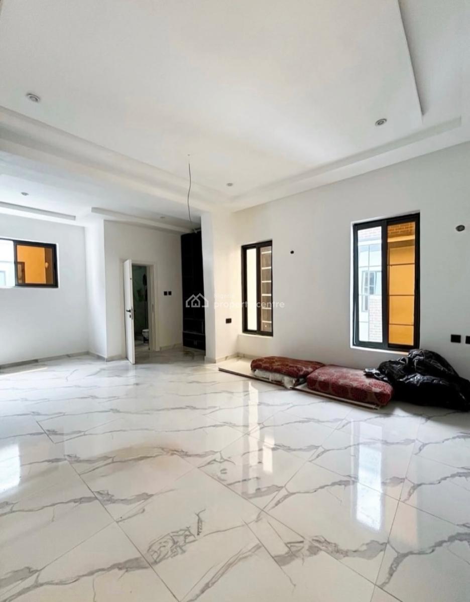 Beautiful 4 Bedroom Townhouse Available, Lekki Phase 1, Lekki, Lagos, Terraced Duplex for Rent