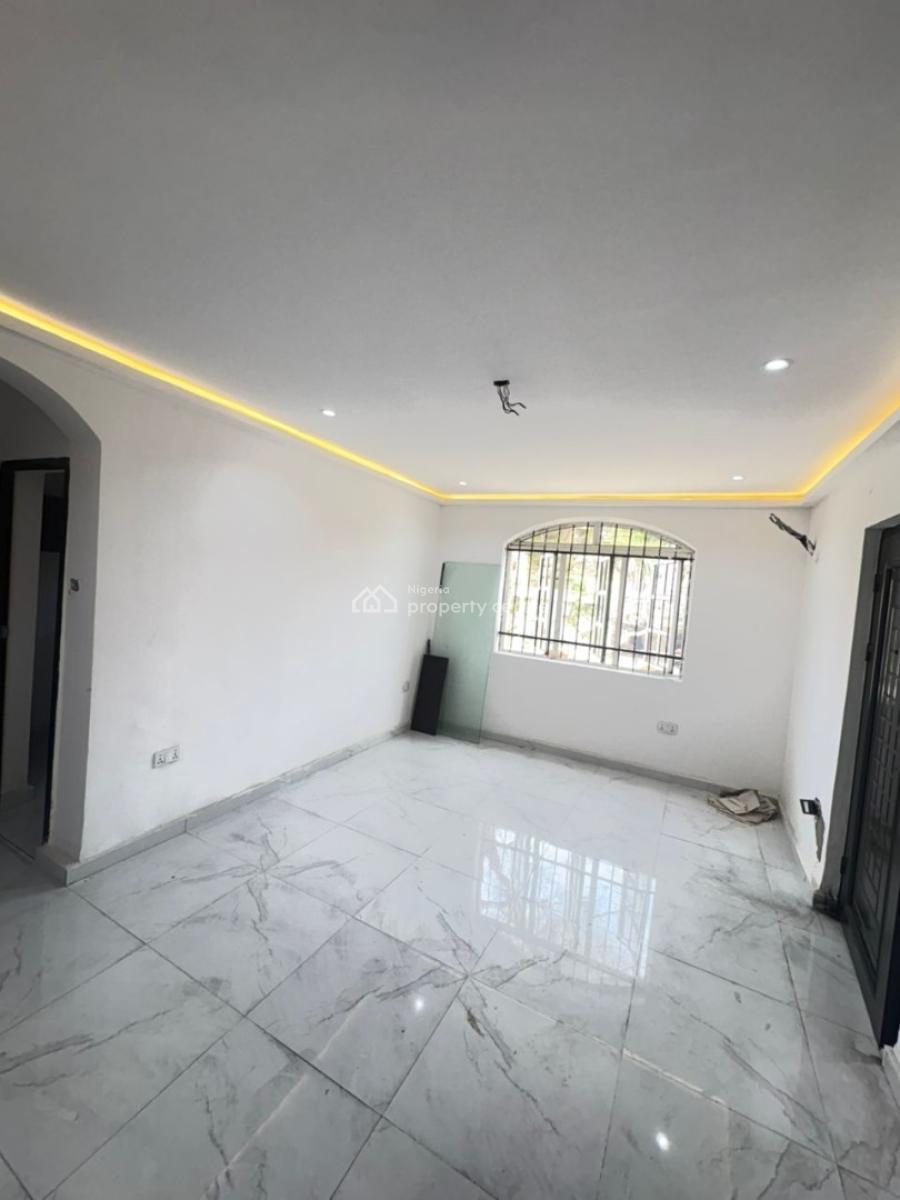 Renovated Standard 2 Bedroom Flat, Oniru, Victoria Island (vi), Lagos, Flat / Apartment for Rent