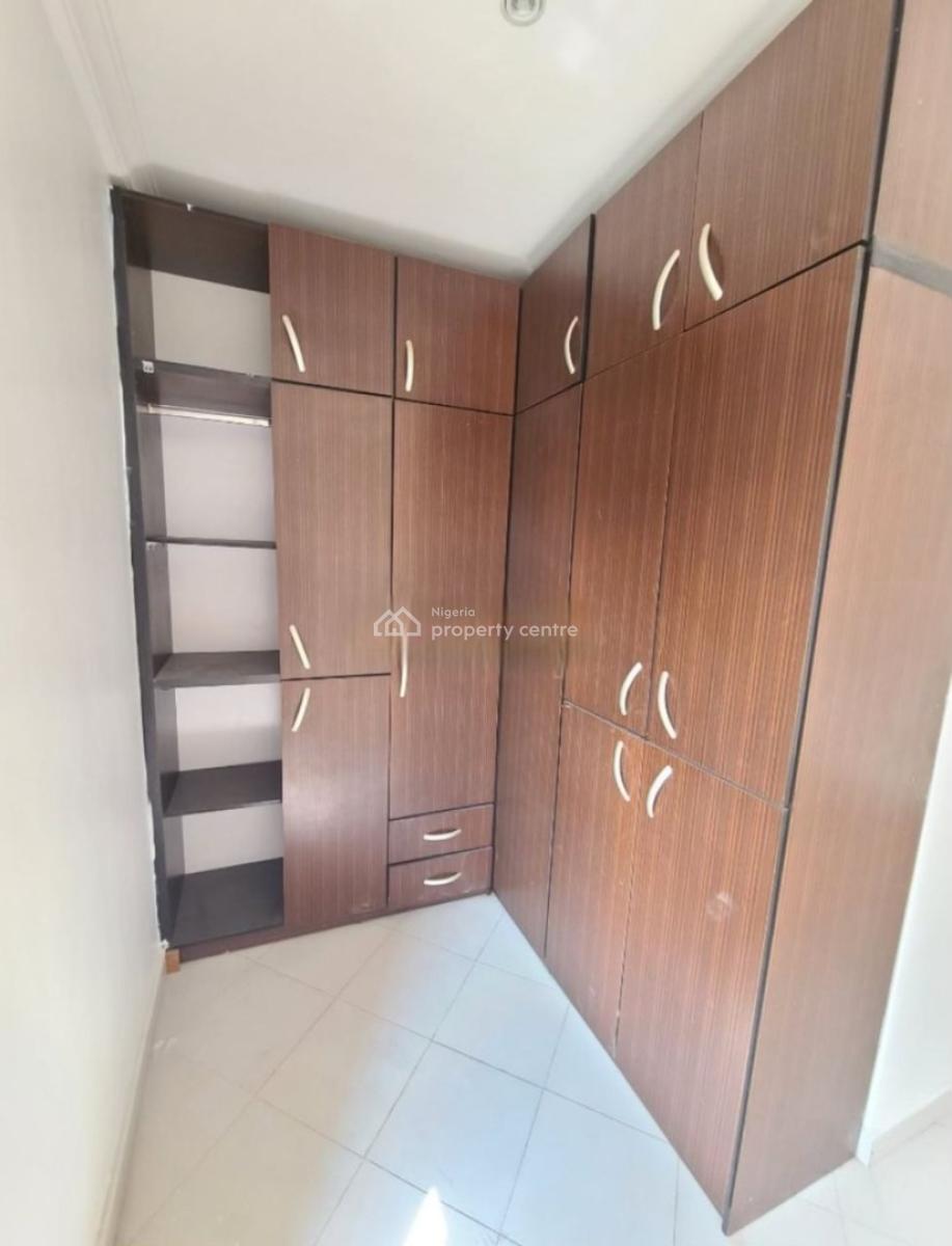 Newly Renovated 4 Bedroom Terrace Duplex, Osapa, Lekki, Lagos, Terraced Duplex for Rent