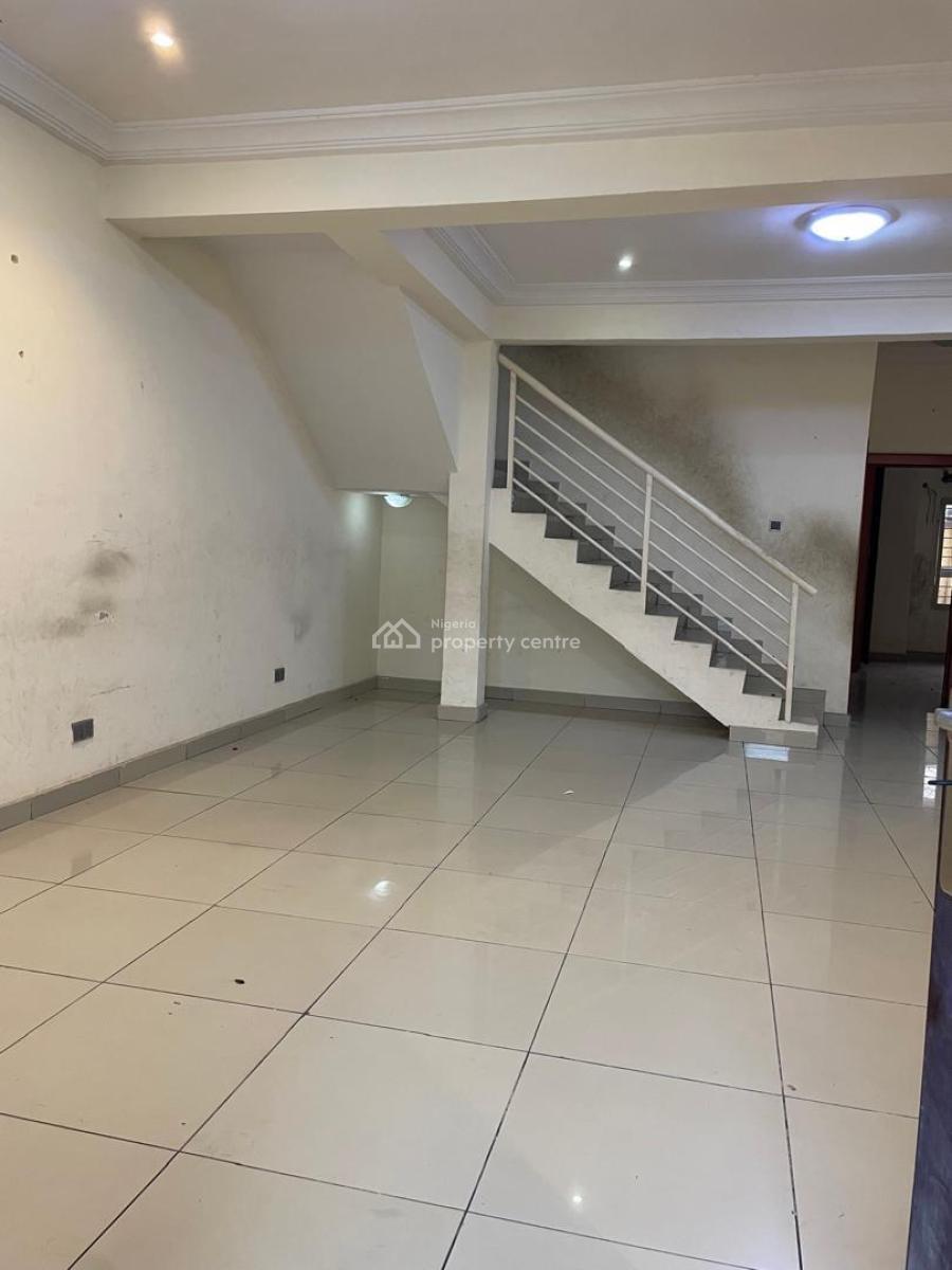 Fully Serviced 4 Bedrooms Semi Detached, Off Osapa, Lekki, Lagos, Semi-detached Duplex for Rent