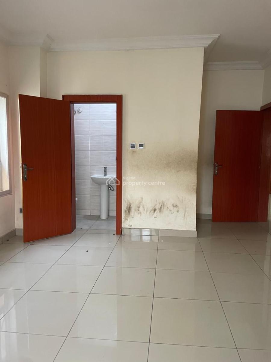 Fully Serviced 4 Bedrooms Semi Detached, Off Osapa, Lekki, Lagos, Semi-detached Duplex for Rent