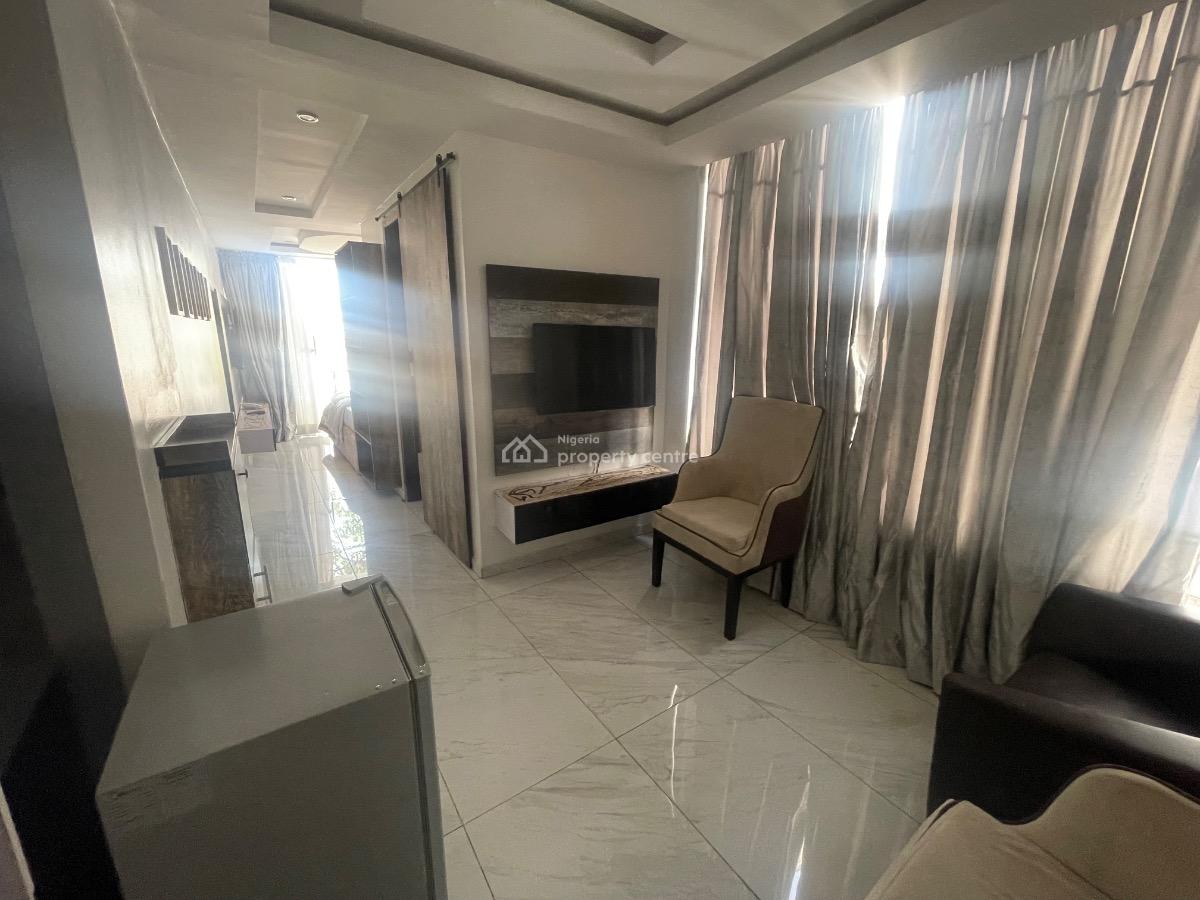 Commercial 13 Bedroom and Reception with Staff Quaters Available, Chevron, Lekki, Lagos, Commercial Property for Rent