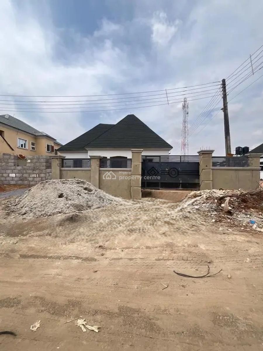 Luxury 3 Bedroom Bungalow with Excellent Facilities in Apo - Abuja, Apo District. Abuja - Nigeria., Apo Resettlement, Apo, Abuja, Detached Bungalow for Sale