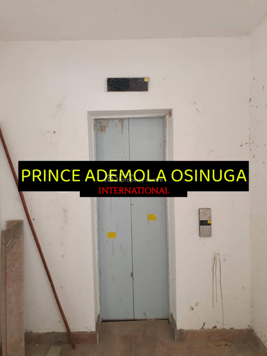 Well Sized 2 Bedrooms Top Floor Apartment + Bq ( No Swimming Pool, Parkview Estate, Ikoyi, Lagos, Flat / Apartment for Rent