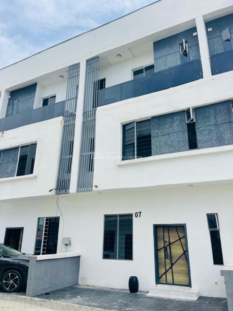 Distress Deal  4 Bedroom Terrace Duplex with Bq, Osapa, Lekki, Lagos, Terraced Duplex for Sale