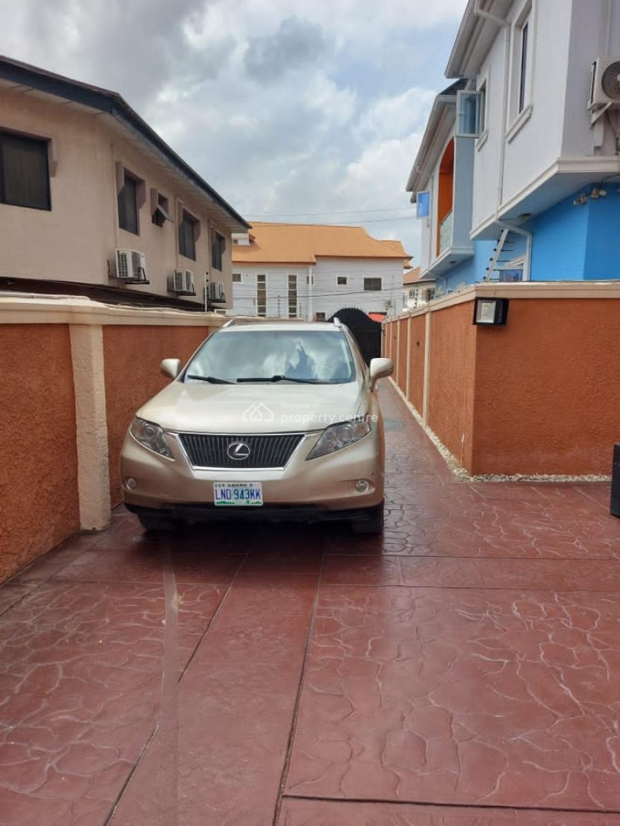 5 Bedroom Detached Duplex, Gra Phase 1, Magodo, Lagos, Detached Duplex for Sale
