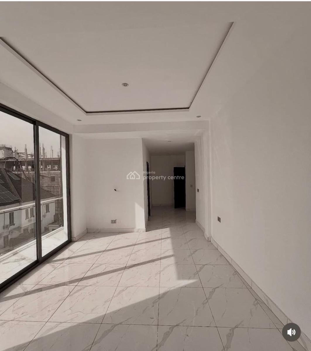 Contemporary 3 Bedroom Apartment, Off Freedom Way, Lekki Phase 1, Lekki, Lagos, Flat / Apartment for Sale