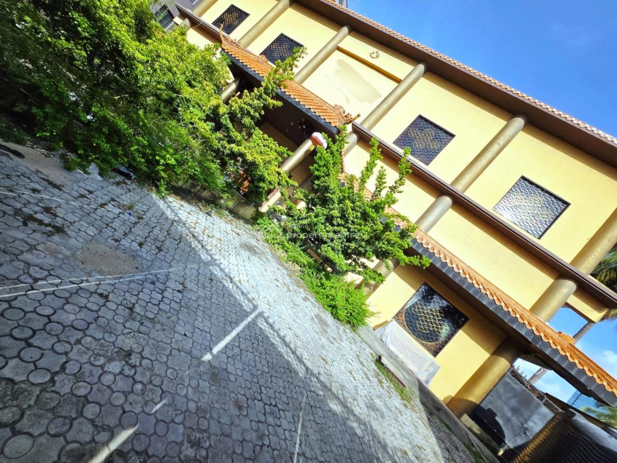 Detached Duplex Is Available for Commercial Purposes, Oniru, Victoria Island (vi), Lagos, Office Space for Rent