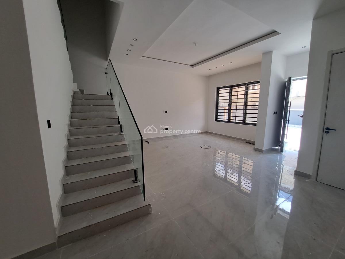 Luxury & Serviced 3 Bedroom Maisonette with Bq & Swimming Pool, Lekki Phase 1, Lekki, Lagos, Flat / Apartment for Rent