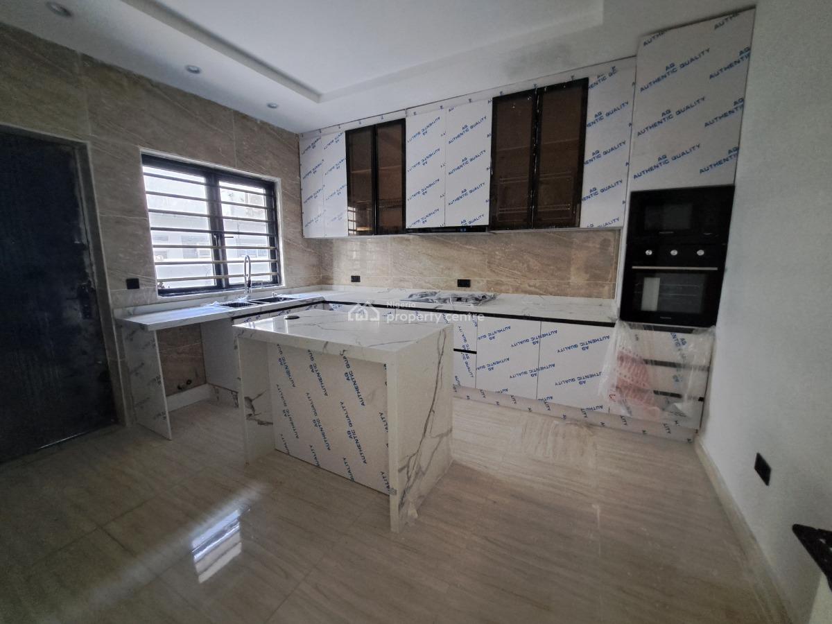 Luxury & Serviced 3 Bedroom Maisonette with Bq & Swimming Pool, Lekki Phase 1, Lekki, Lagos, Flat / Apartment for Rent