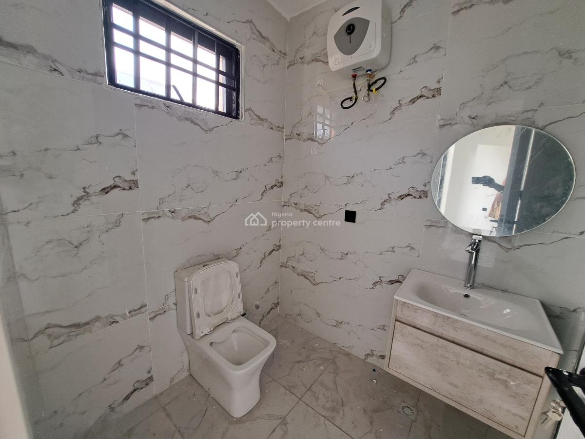 Luxury & Serviced 3 Bedroom Maisonette with Bq & Swimming Pool, Lekki Phase 1, Lekki, Lagos, Flat / Apartment for Rent