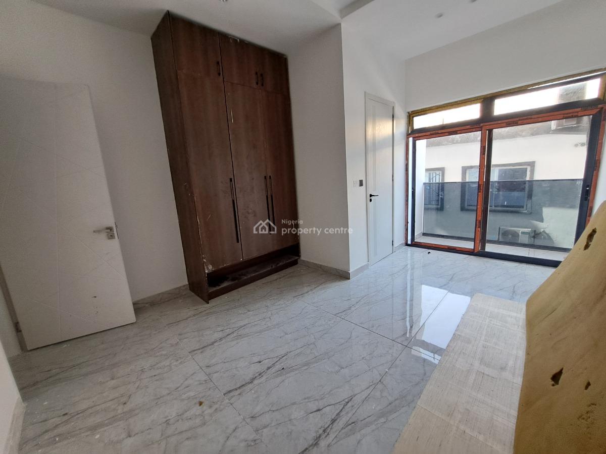 Luxury & Serviced 3 Bedroom Maisonette with Bq & Swimming Pool, Lekki Phase 1, Lekki, Lagos, Flat / Apartment for Rent