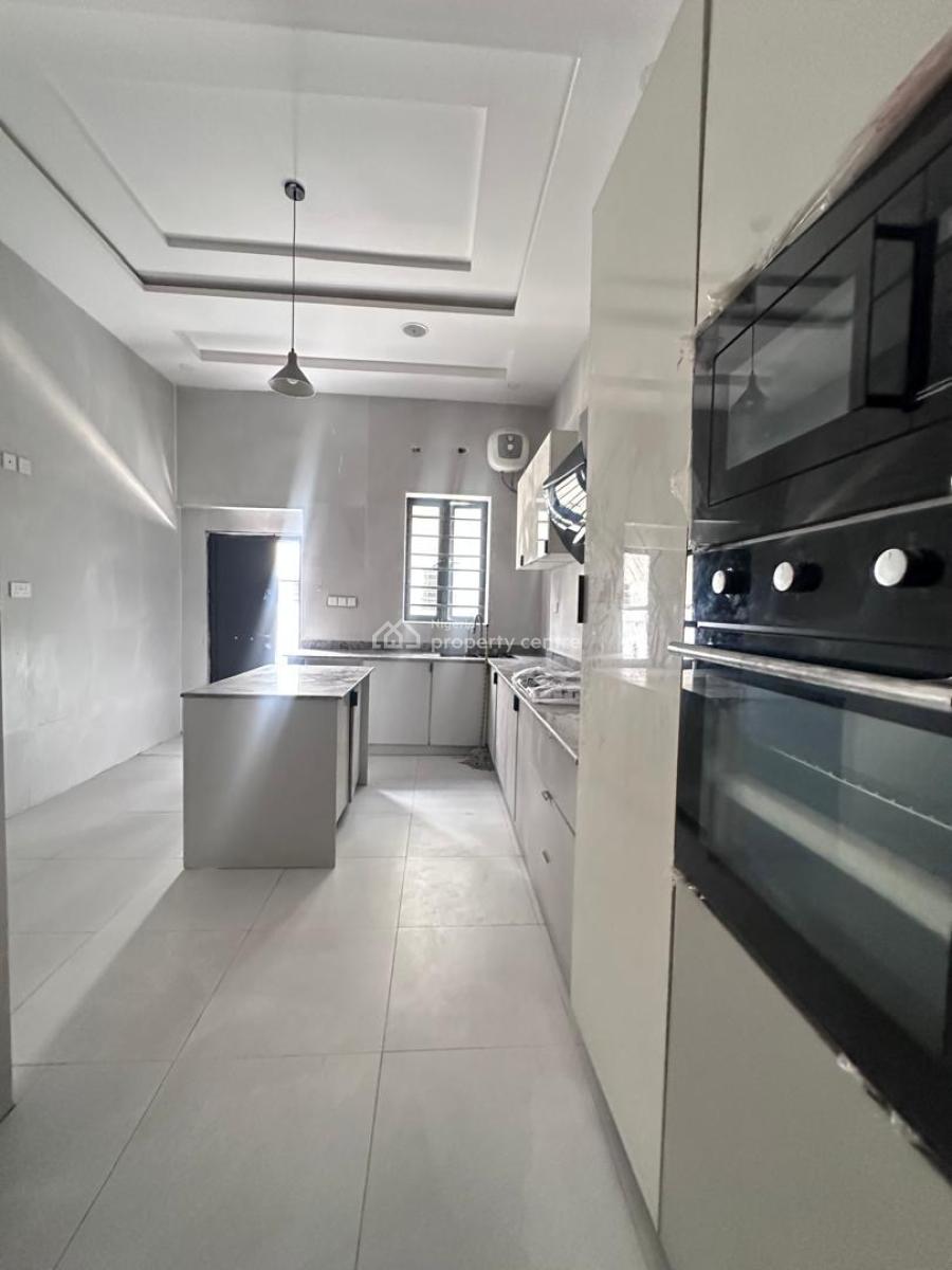 Good Deal: Spacious 5 Bedroom Fully Detached Duplex with Bq, Chevron, Lekki, Lagos, Detached Duplex for Sale