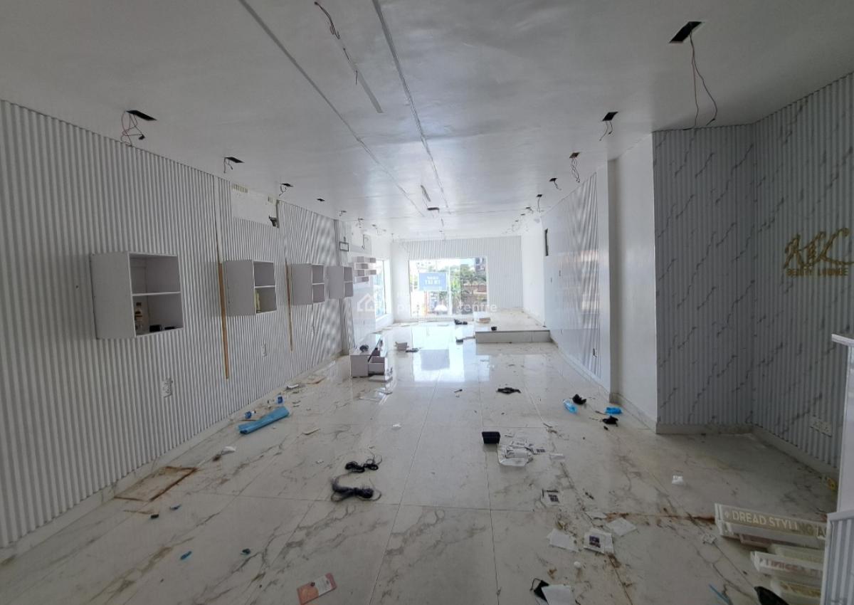 50sqm Commercial Space Ideal for Showroom Etc, Lekki Phase 1, Lekki, Lagos, Shop for Rent