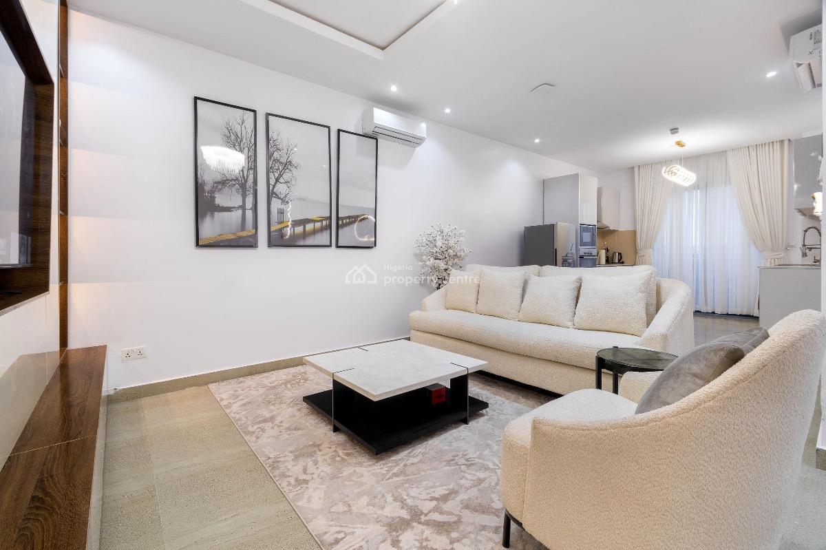 Luxurious Waterfront One Bedroom with Swimming Pool, Gym, Cinema & Ps5, Admiralty Road, Lekki Phase 1, Lekki, Lagos, Mini Flat (room and Parlour) Short Let