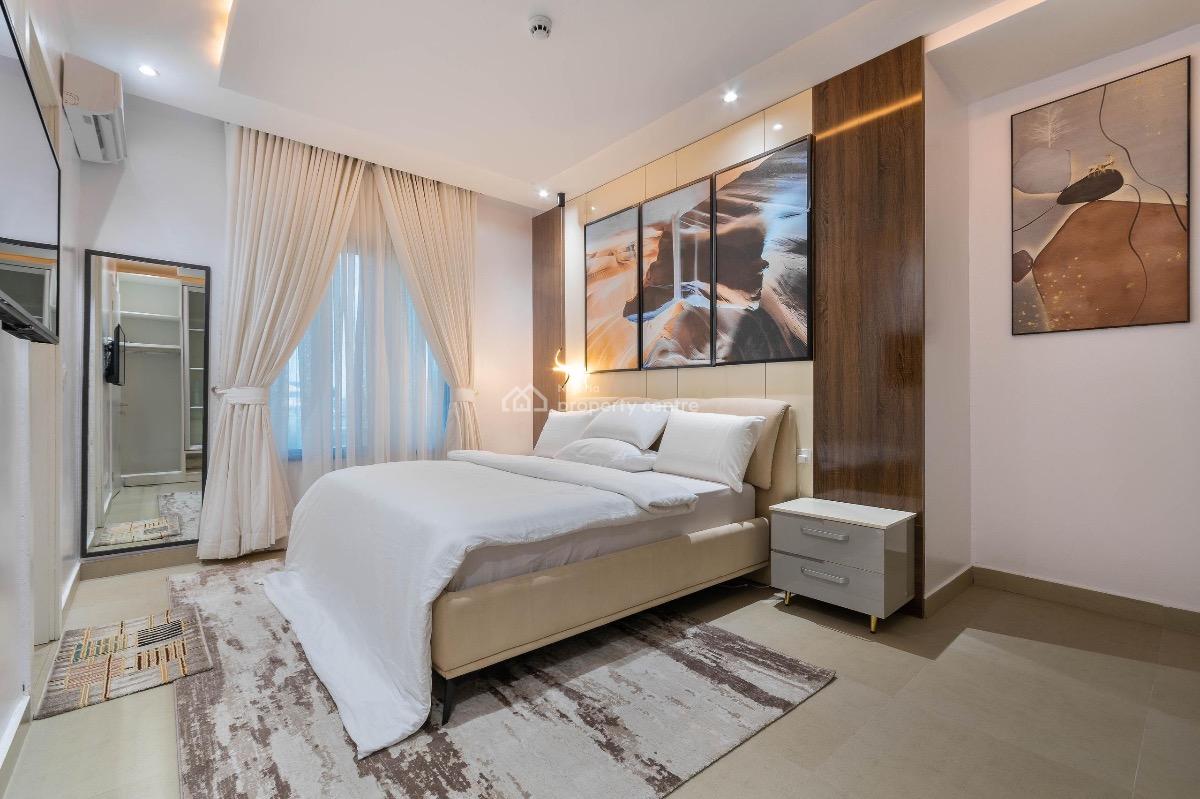 Luxurious Waterfront One Bedroom with Swimming Pool, Gym, Cinema & Ps5, Admiralty Road, Lekki Phase 1, Lekki, Lagos, Mini Flat (room and Parlour) Short Let