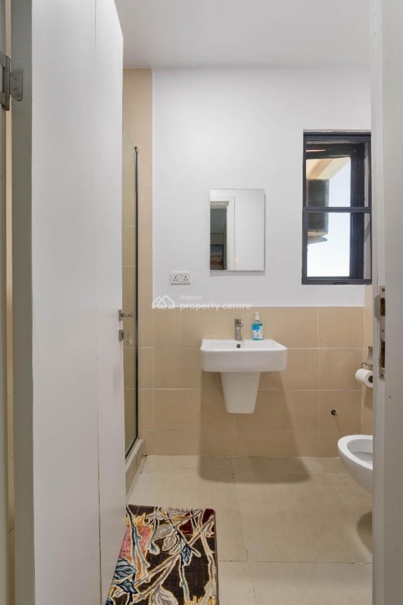 Luxurious Waterfront One Bedroom with Swimming Pool, Gym, Cinema & Ps5, Admiralty Road, Lekki Phase 1, Lekki, Lagos, Mini Flat (room and Parlour) Short Let