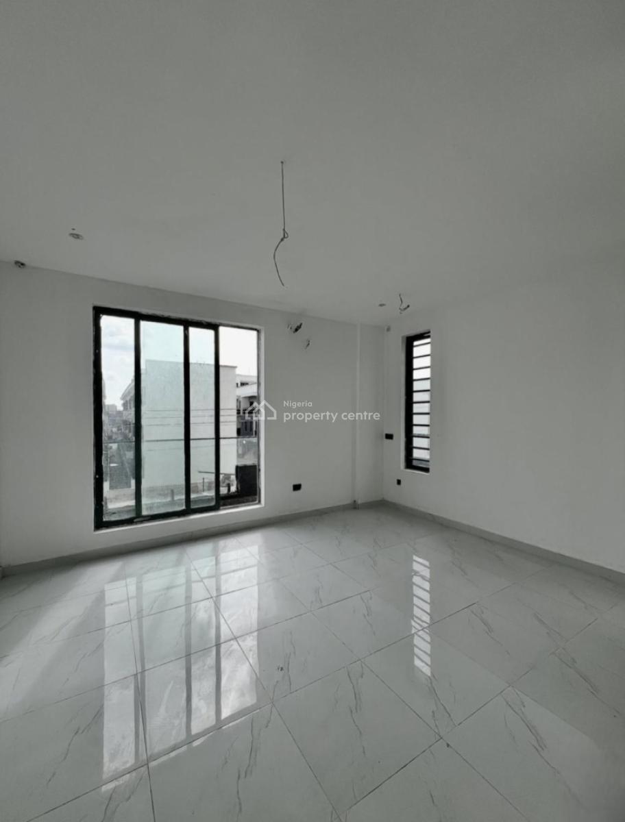 3 Bedroom Apartment Fully Serviced, Lekki Phase 1, Lekki, Lagos, Block of Flats for Sale