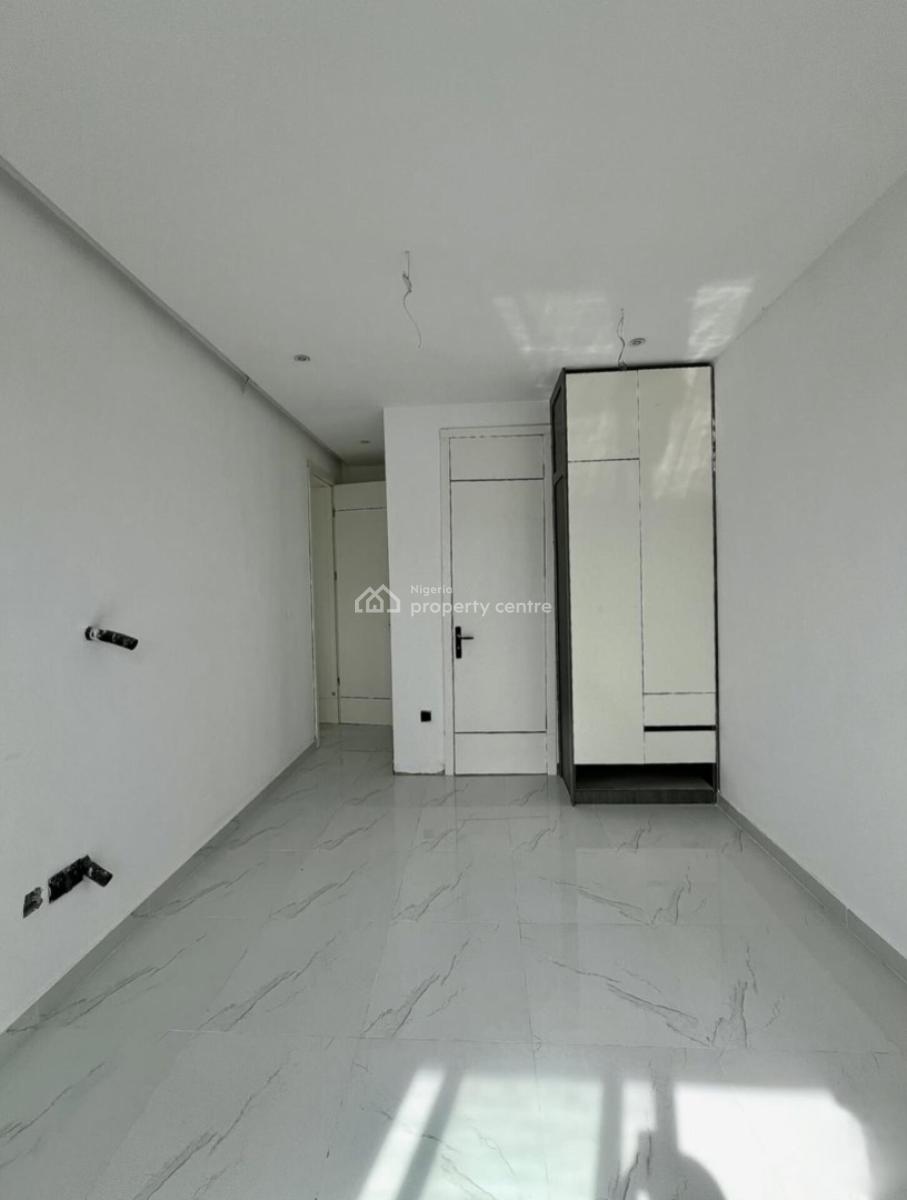 3 Bedroom Apartment Fully Serviced, Lekki Phase 1, Lekki, Lagos, Block of Flats for Sale