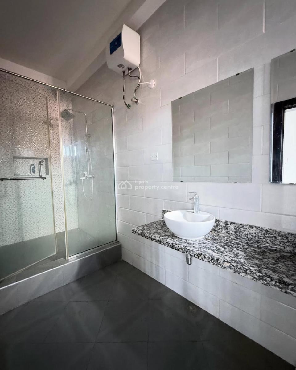 3 Bedroom Apartment with Bq, Admiralty, Lekki Phase 1, Lekki, Lagos, Flat / Apartment for Rent
