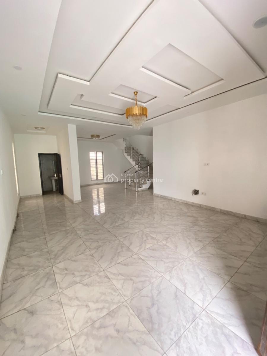 Distress 4 Bedroom Spacious Fully Detached Duplex with Bq and Pool, Chevron, Lekki, Lagos, Detached Duplex for Sale