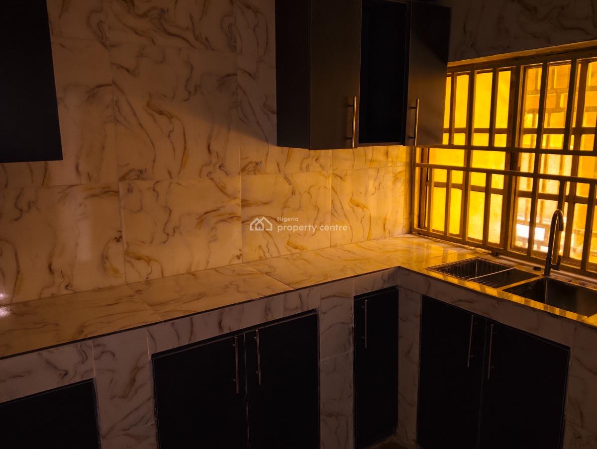 Renovated 3 Bedrooms Flat, Soji Adegoke Rd, Katampe (main), Katampe, Abuja, Flat / Apartment for Rent