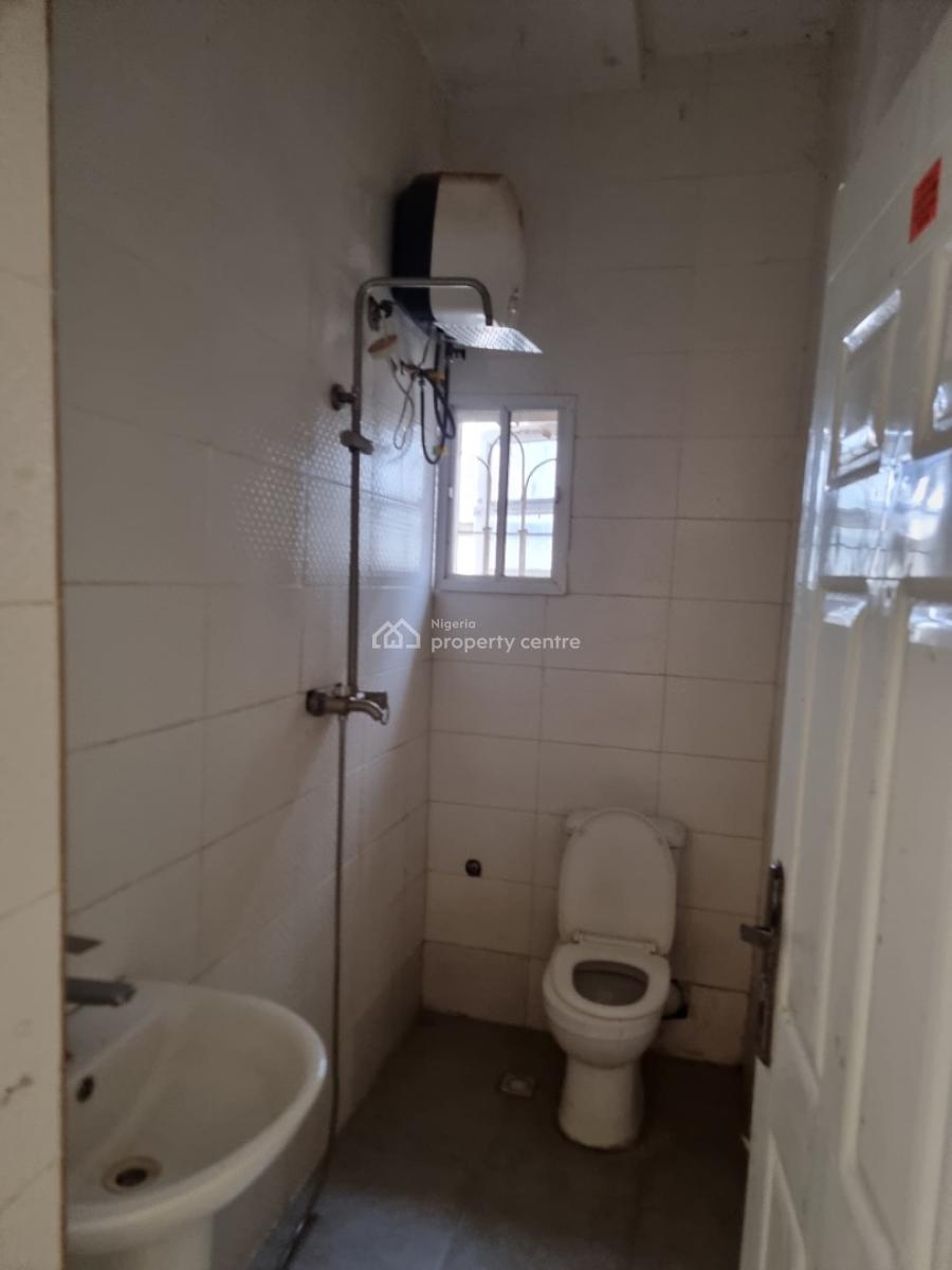 Excellent 2 Bedroom Apartment, Lugbe District, Abuja, Flat / Apartment for Rent