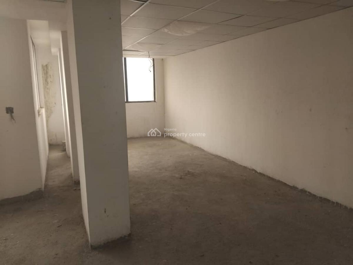 a 250sqm and 500sqqm Office Spaces on 6floors, Lekki Phase 1, Lekki Expressway, Lekki, Lagos, Office Space for Rent