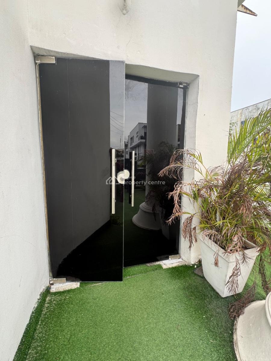a Commercial 6 Bedroom Detached Duplex with 2 Bq in Lekki 1., Lekki Phase 1., Lekki Phase 1, Lekki, Lagos, Office Space for Rent