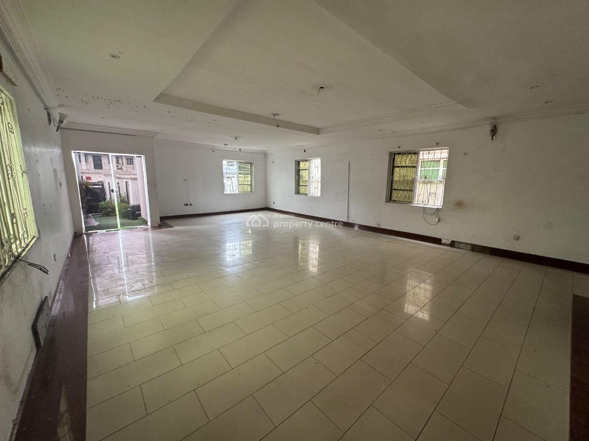 a Commercial 6 Bedroom Detached Duplex with 2 Bq in Lekki 1., Lekki Phase 1., Lekki Phase 1, Lekki, Lagos, Office Space for Rent