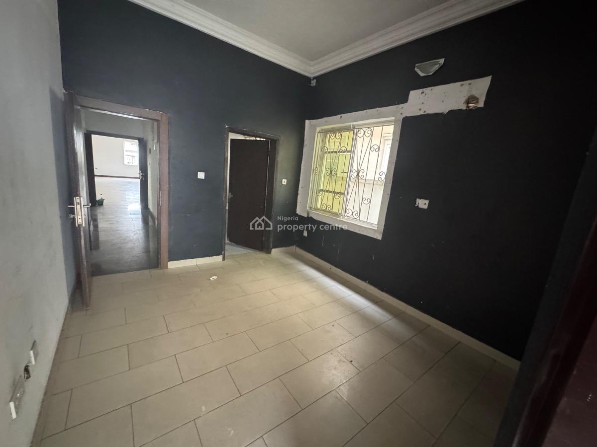 a Commercial 6 Bedroom Detached Duplex with 2 Bq in Lekki 1., Lekki Phase 1., Lekki Phase 1, Lekki, Lagos, Office Space for Rent