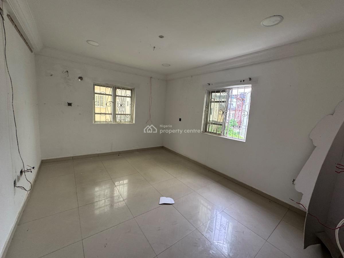a Commercial 6 Bedroom Detached Duplex with 2 Bq in Lekki 1., Lekki Phase 1., Lekki Phase 1, Lekki, Lagos, Office Space for Rent