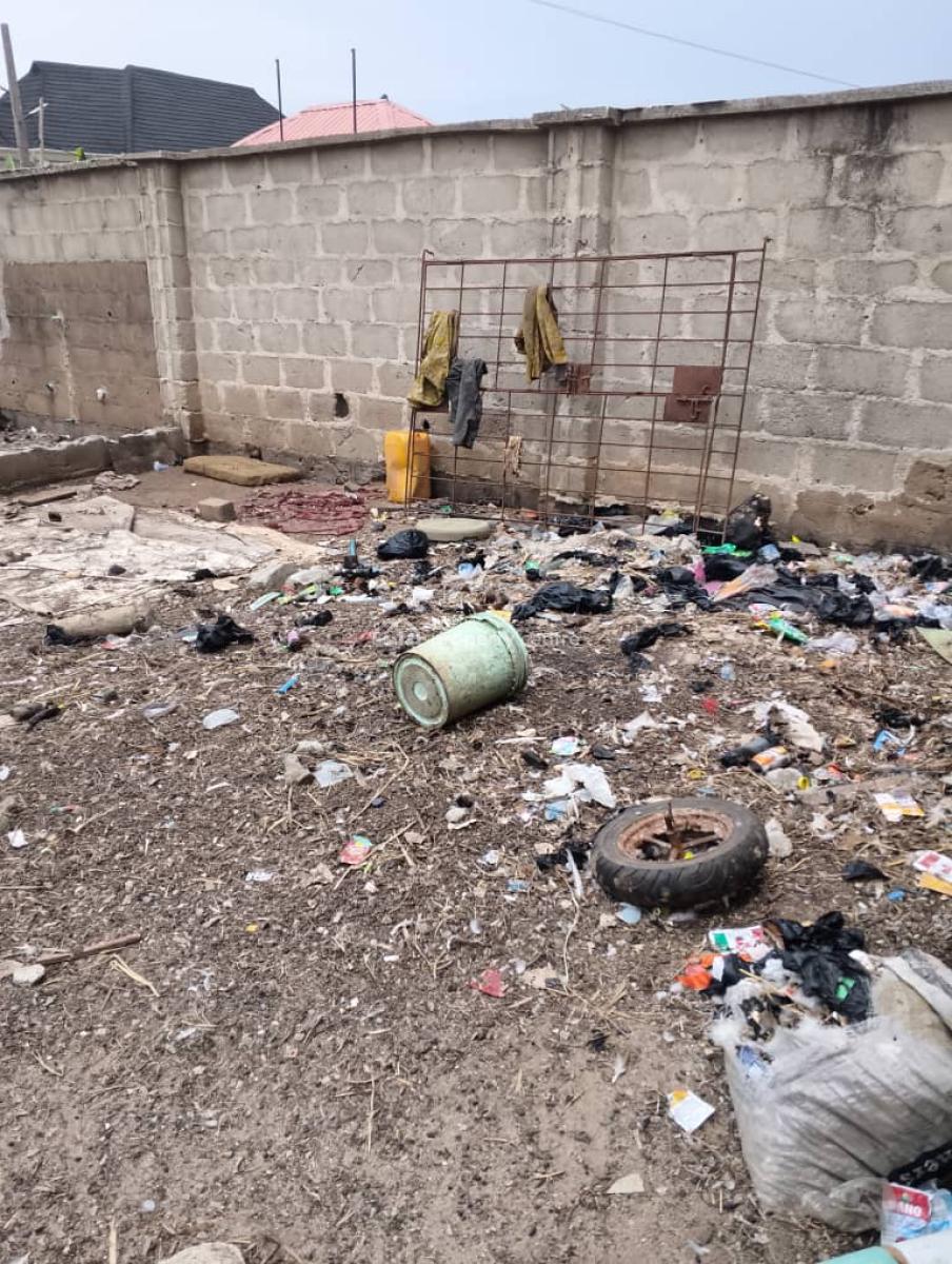 Iand Close to Igbogbo Bus Stop, Igbogbo Estate, Igbogbo, Ikorodu, Lagos, Residential Land for Sale