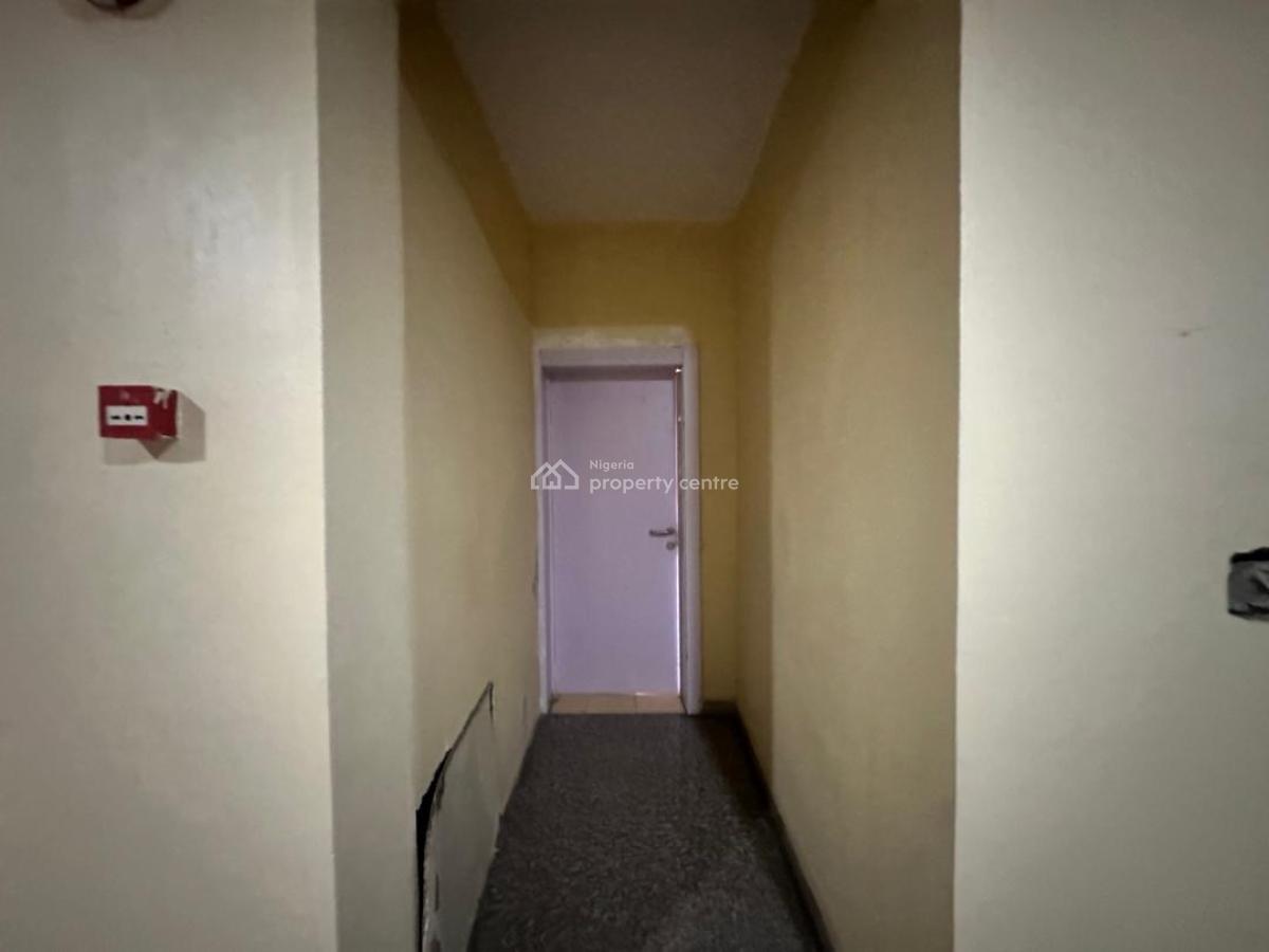 Luxury Spacious 3 Bedroom Apartment with a Room Bq on The 4th Floor, Primewater Garden Estate 2, Ikate, Lekki, Lagos, Flat / Apartment for Sale