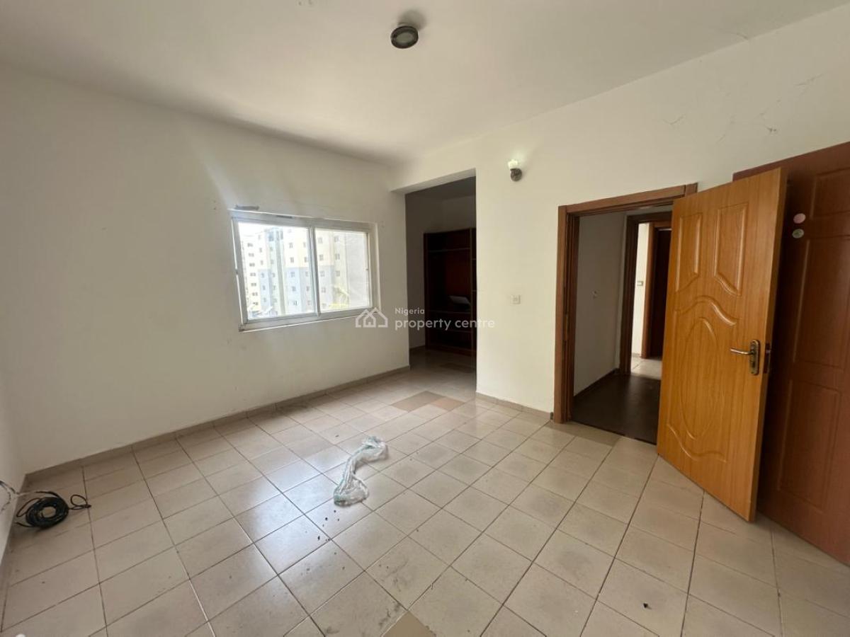 Luxury Spacious 3 Bedroom Apartment with a Room Bq on The 4th Floor, Primewater Garden Estate 2, Ikate, Lekki, Lagos, Flat / Apartment for Sale