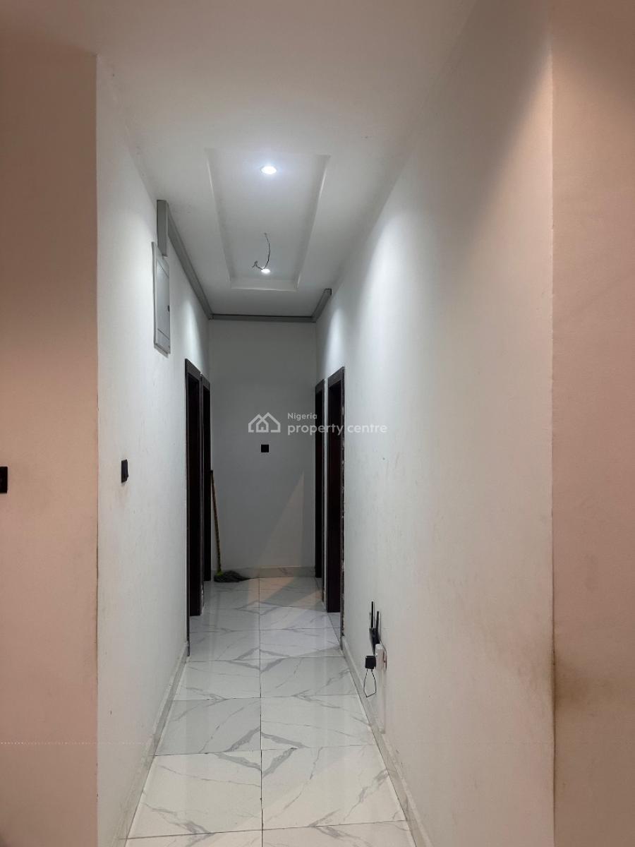 Luxury Spacious 3 Bedroom Apartment, Babalola Garden, Lekki Phase 1, Lekki, Lagos, Flat / Apartment for Sale
