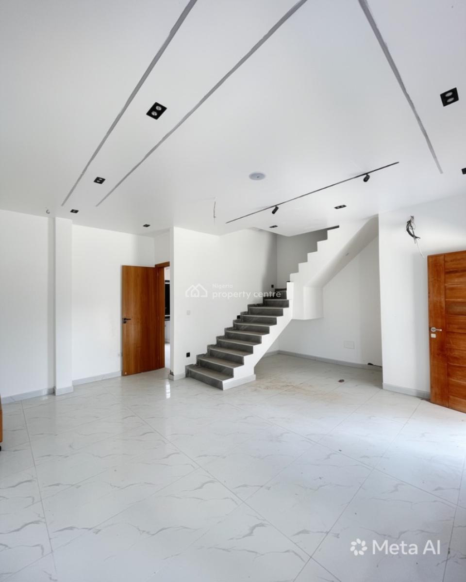 4 Bedroom Terrace Duplex + Bq, Lekki Phase 1, Lekki, Lagos, Terraced Duplex for Sale