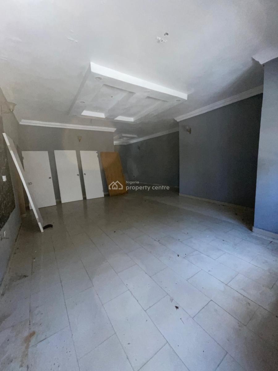 a Massive 3 Bedroom Apartment, Mobil Road, Ilaje, Ajah, Lagos, Flat / Apartment for Rent