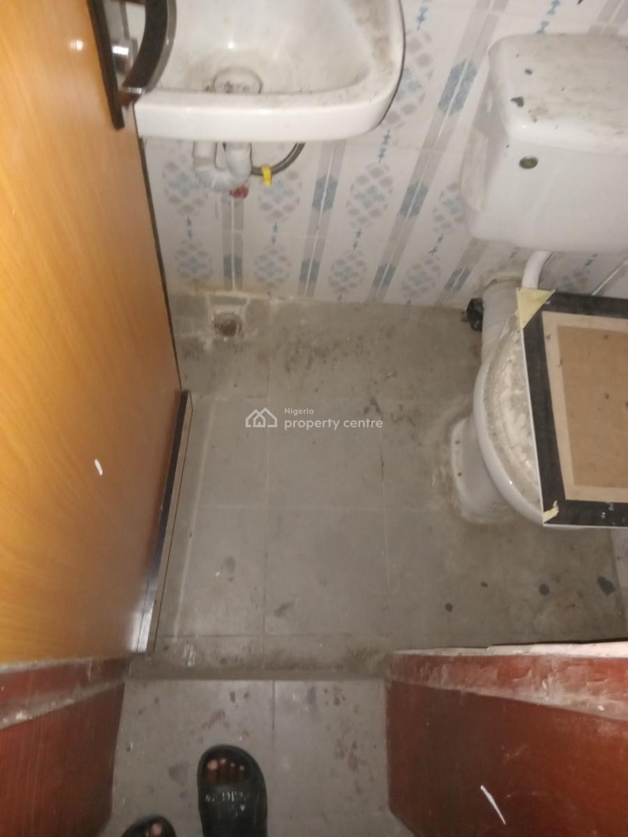 2bedroom Flat, Ogombo, Ajah, Lagos, Flat / Apartment for Rent