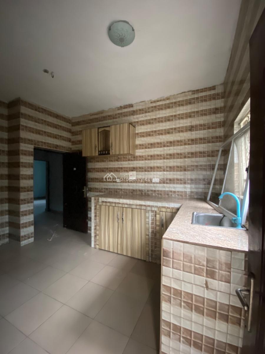 Spacious 2 Bed Flat Apartment with Federal Light & Kitchen Store, King David Estate White House Rumuokwurusi Port Harcourt, Port Harcourt, Rivers, Flat / Apartment for Rent