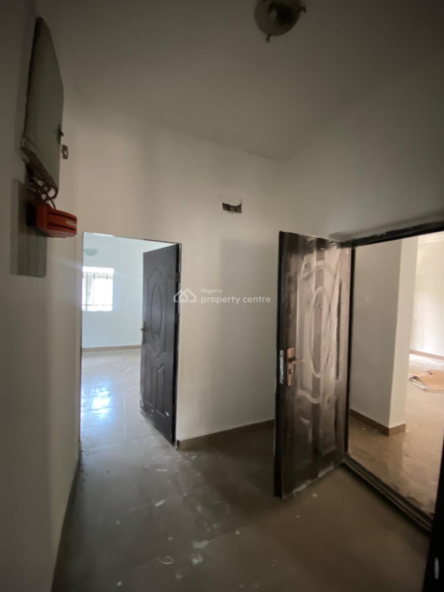 Spacious 2 Bed Flat Apartment with Federal Light & Kitchen Store, King David Estate White House Rumuokwurusi Port Harcourt, Port Harcourt, Rivers, Flat / Apartment for Rent