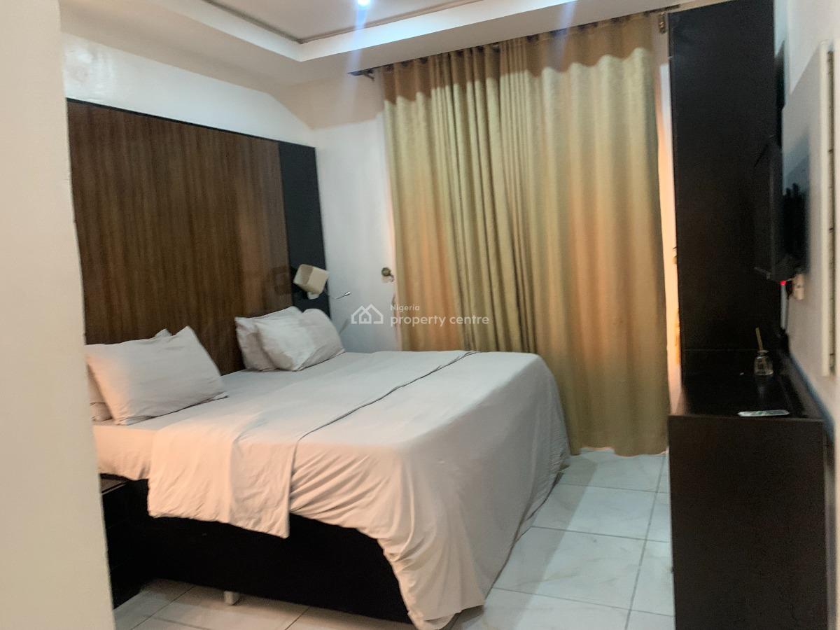 Luxury 2&1 Bedroom Apartment, Lekki Phase 1, Lekki, Lagos, Flat / Apartment for Sale