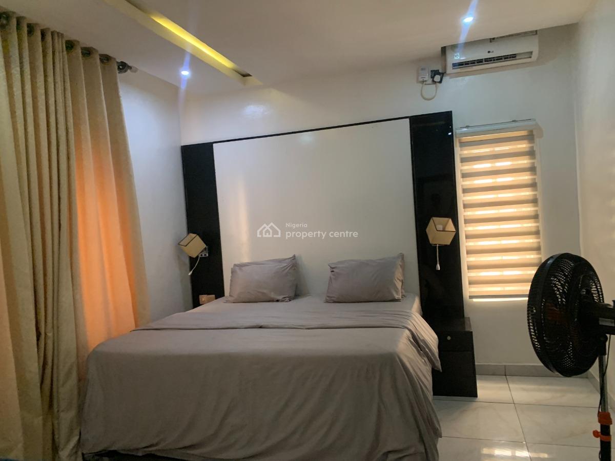Luxury 2&1 Bedroom Apartment, Lekki Phase 1, Lekki, Lagos, Flat / Apartment for Sale