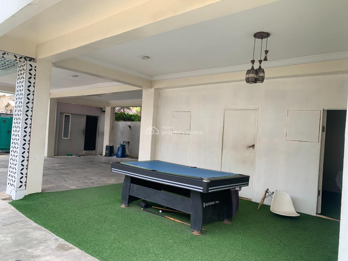 Luxury 2&1 Bedroom Apartment, Lekki Phase 1, Lekki, Lagos, Flat / Apartment for Sale
