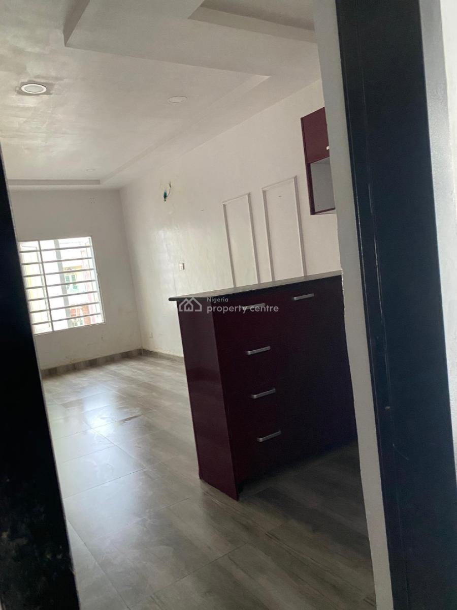 Serviced 1 Bedroom Apartment in Ikate Elegushi By Meadow Hall, Ikate Elegushi Meadow Hall Side., Ikate Elegushi, Lekki, Lagos, Mini Flat (room and Parlour) for Rent