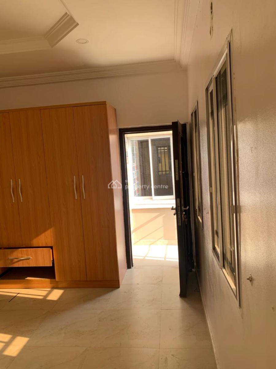 Beautiful 4bedroom with Security House Secured Flood Free Estate, Secured Estate, Ologolo, Lekki, Lagos, Detached Duplex for Rent