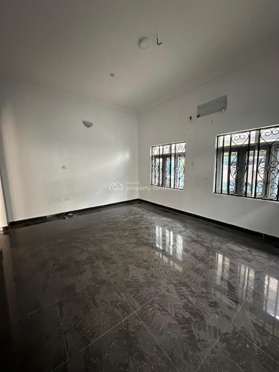 Maintained 2 Bedroom Semi-detached Duplex, Lekki, Lekki Phase 1, Lekki, Lagos, House for Rent