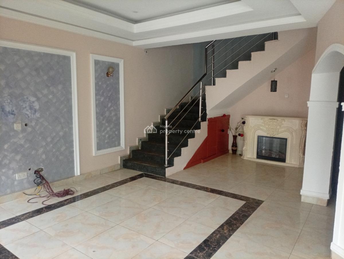 Spacious and Clean 4 Bedroom Terraced Duplex with a Bq, Guzape District, Abuja, Terraced Duplex for Rent